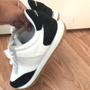 J.Crew Trainers in Black Ivory. Size: 9H Medium